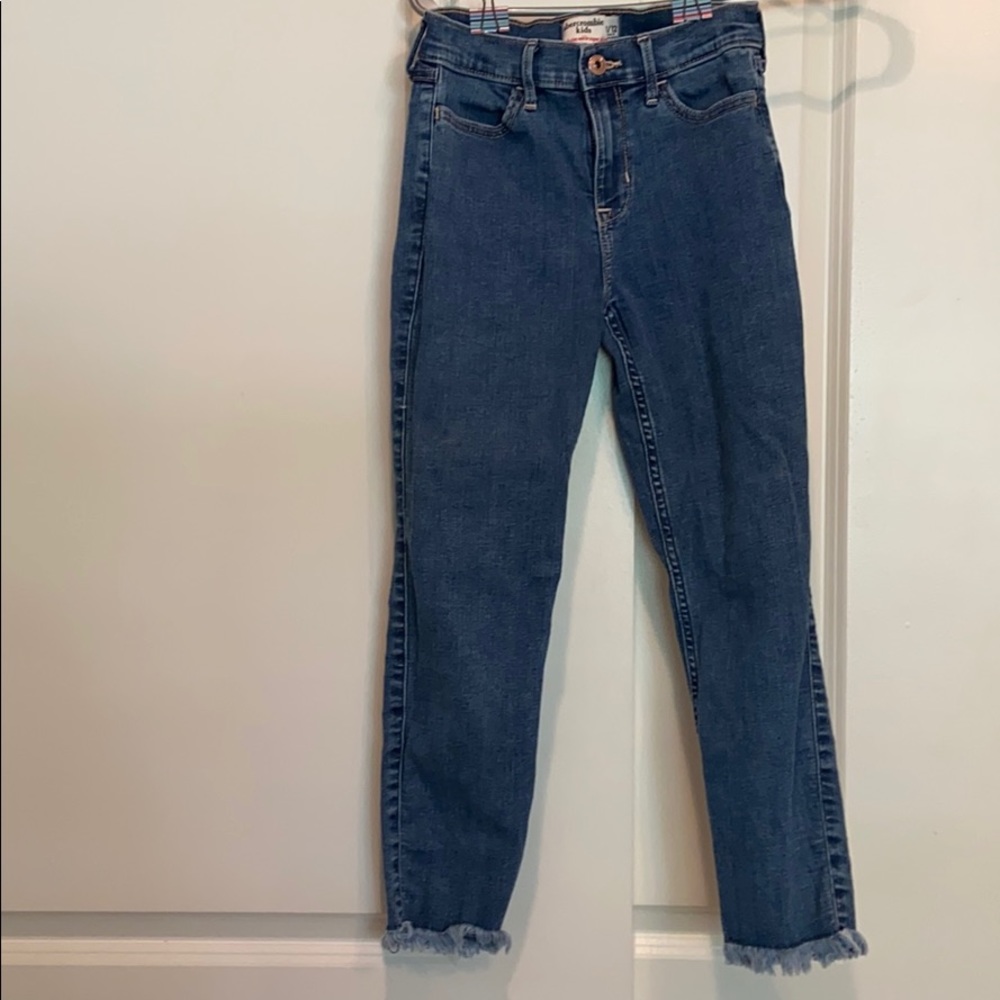 cropped abercrombie jeans